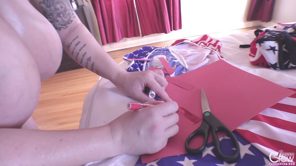 Leanne Crow - Happy 4th Pasties Remastered - Solo