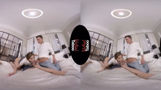 Video True Story How i Shared My Sister: Julia Red 1440p 2K-2