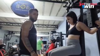 [GetFreeDays.com] Personal trainer offers help to young married woman and they finish training at her house Sex Stream May 2023-0