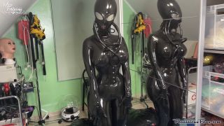 Latex Space Creature Quick View Porn - New Sex Videos Online-3