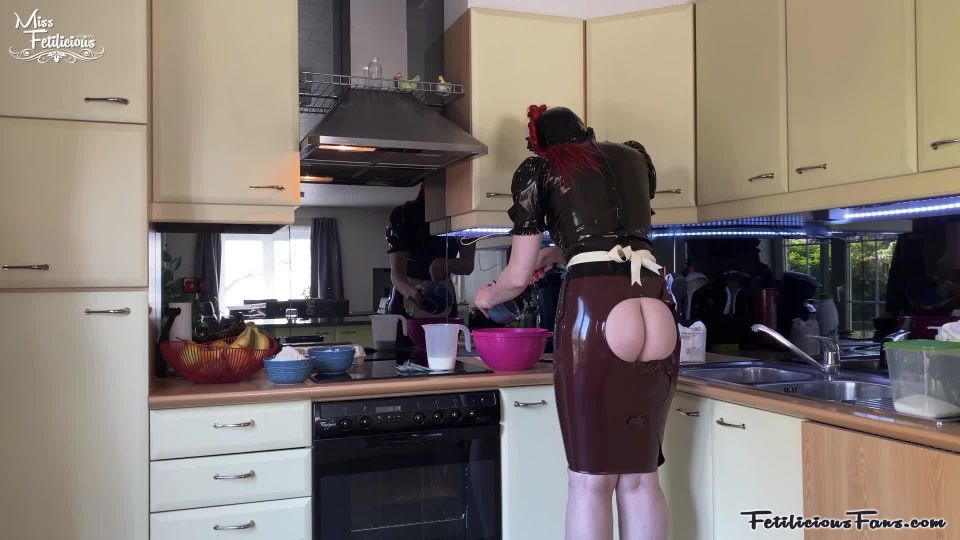 Latex Waffle Maid (part 1) Quick View Porn - New Sex Vide...
