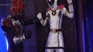 [SuperMisses.com] [ZENP-03] Beast God Squadron Beat Rangers: The Conquest of Beat Phoenix-003-9