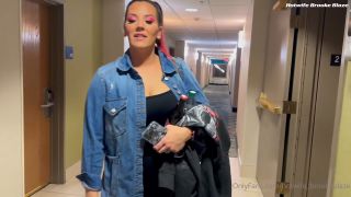 hotwife brookeblaze Hotwife Brooke Blaze (hubby’s view) 33 min  A very sexy date-9