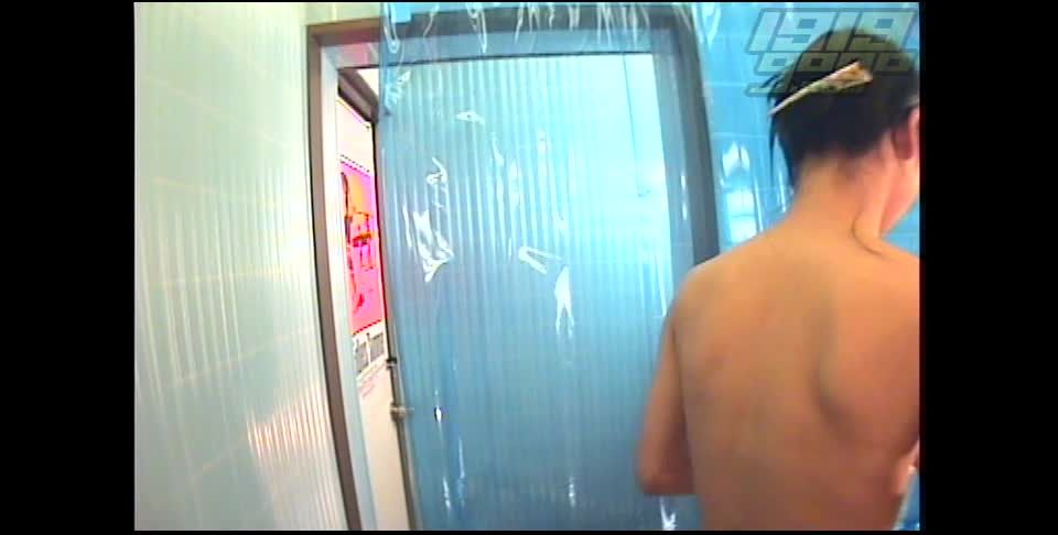 Online Tube Voyeur Zushi sea coast shower house - voyeur