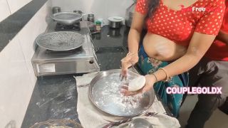 [GetFreeDays.com] Komal raste par moot rahi thi use kichen m lajakar thoka Porn Stream December 2022-3