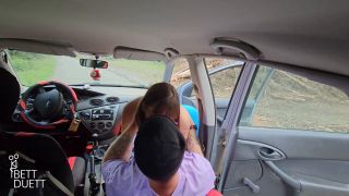 [K2S.CLUB] BettDuett - Pärchenfick im Auto versüßt die Wartezeit - FullHD 1080P-1