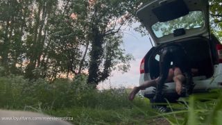 Mistresstirza Female Domination Spitting Smoking Dildo Fucking In The Car (Toys)-8