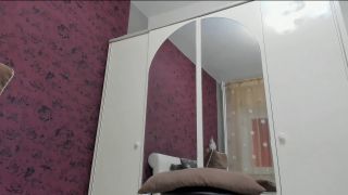 Webcam Models: Unleash Seduction Through Poses & Teasing-2