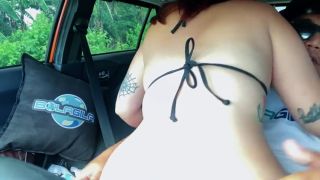 Blowjob BOKEP VIRAL Ngentod Selingkuhan Di Mobil-8
