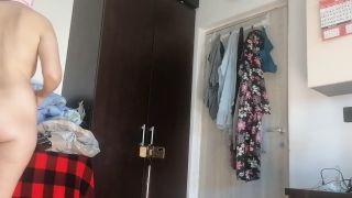 Hermina - Latin amateur pussy seems to be doing naked housework.-4