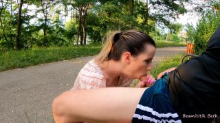 Beamititik Beth – Risky Park Outdoor Blowjob and Facial Cum Swallow – Nervous First Time.-3