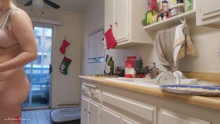  Manyvids   Manyvids FreakyFiona - Christmas Cookie Fun With Mommy - Mommy -6