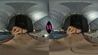 Amazing Sex in a Tent with the Beautiful Paula - Smartphone Vr - Czech-9