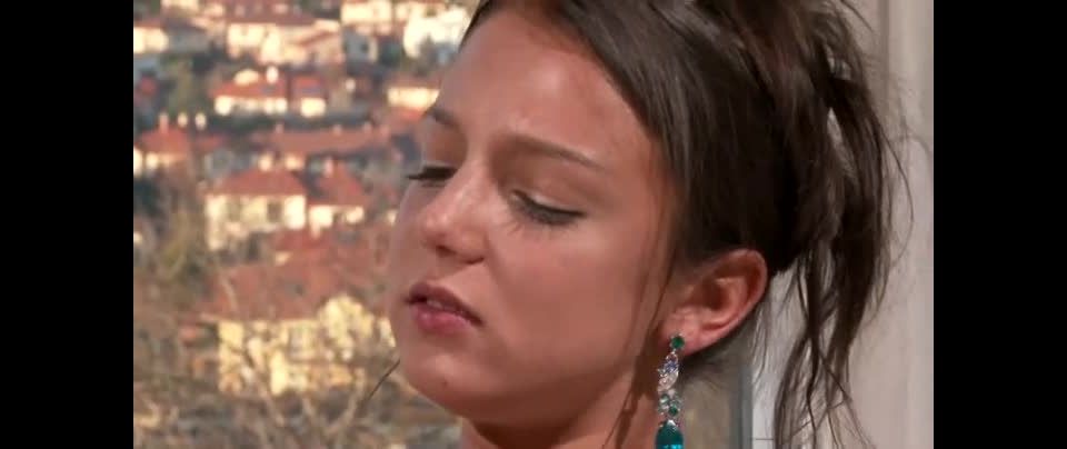 Shaved Young Lady Nadia 18 Years AV Debut Mystery (Amateur porn)
