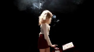 Smoking girl, Smoke-9