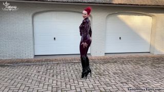 FetiliciousFans SiteRipPt 2Walking in Black Ballet Boots-4