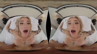 Kathryn Mae's Showers: MILF VR Show with Big Natural Tits-6