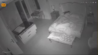 Webcam 1110 Iran Tehran iAYkWi5s0-7