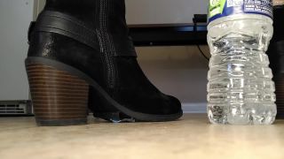 LTLGiantessClips - PennyPlace in Getting Ready - Giantess Feet Crush SFX - Giantess-7