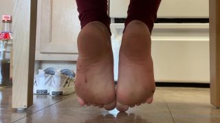 Yourfeetsweetie () - let me tease you with my smelly dirty toes cum clean my dirty feet now 07-02-2021-5