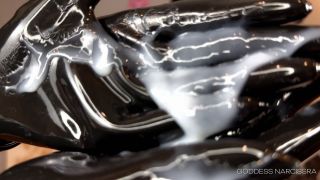 [K2S.CLUB] Goddess Narcissra - Alpha Cum Feeding In Latex Gloves - 4K 2160P-1