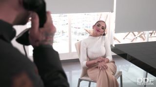 7358 katrina moreno blowjob treat for busy husband-1