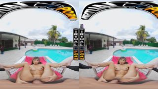 Clara Trinity - Poolside Pussy - Virtualporn (UltraHD 4K 2021)-7