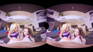 Super Bowl night – Blondie Fesser, Harmony Reigns (GearVR)(Virtual Reality)-1