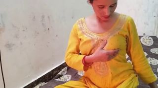Desi Aunty Step sister ko nanga kar jabar dasti doodh daba kar pela-1