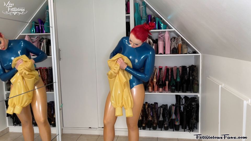 Latex Dressing In 2 Layers Of Latex Rare and Unforgettabl...