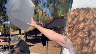 Holly Randall 0gwthi0vviahmv4xm6twd source-1