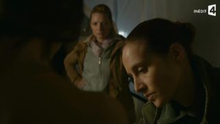 Charlie Bruneau, etc – Loin de chez nous s01e02-05 (2016) HD 720p - [Celebrity porn]-4