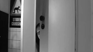 Vegetarierinnen zur Fleischeslust gezwungen Teil 3 Video ...-2