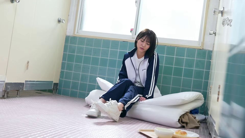 DASS-785 便女生活。臭い、汚い、拒めない。おれたち部員専用のザー汁ナマ処理マネージャー就任おめでとう！ 東條なつ