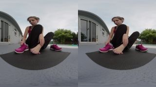 XxSmiley – Stinky Feet - [Webcam]-8
