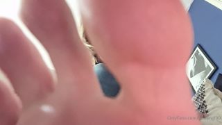 Queengf90(12 05 2020) Giantess and vore clip-4