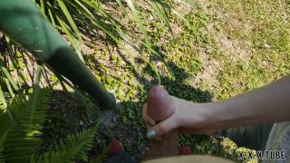  Handjob_Collection_POV  hardcore Возбужденная Девушка Дрочит Твердый Член Соседа На Заднем Дворе Пока Ее Муж На Работе Рискно Pornhub Com-8