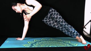 online video 29 Fallen Feet – Sweaty Giantess Shrinks Little Step-Brother to Punish Him | foot | feet porn victoria justice foot fetish-1