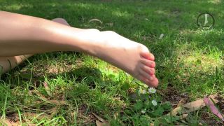 xxx clip 14 snowonshoes 06 07 2021 2155224000 flower attack - snowonshoes - feet porn pregnant foot fetish-3