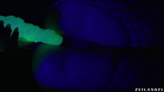 [EvilAngel] Scarlet Chase Freak Show Slut Takes Giant Appendage [01.25.26] [1...-5