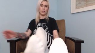 Miss Ivy Doll - Worship My Feet Loser - Handpicked Jerk - Off Instruction - POV feet-1