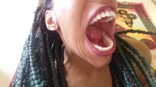 GoldenLace My big mouth and juicy fat tongue - Spit Fetish-2