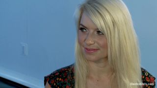 Lorelei Lee &amp; Anikka Albrite - Shockingly Painful Ele...-8
