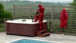 LatexRubberVideos006042-5