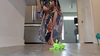 Crushing Lizards ﻿Lisa Asmr (Femdom porn)-9