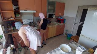Muceas - Amateur couple having fun naked in the kitchen-2