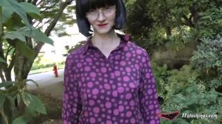 FFStockings public panty flasher julia (mp4)-8