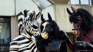 LatexLolaNoir - Pony Tails.-6