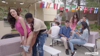 Catherine Knight  Latina [LatinaMILF] Catherine Knight – Food Truck Hookup-3