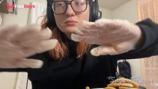 ASMR - Crushing Oreos-7